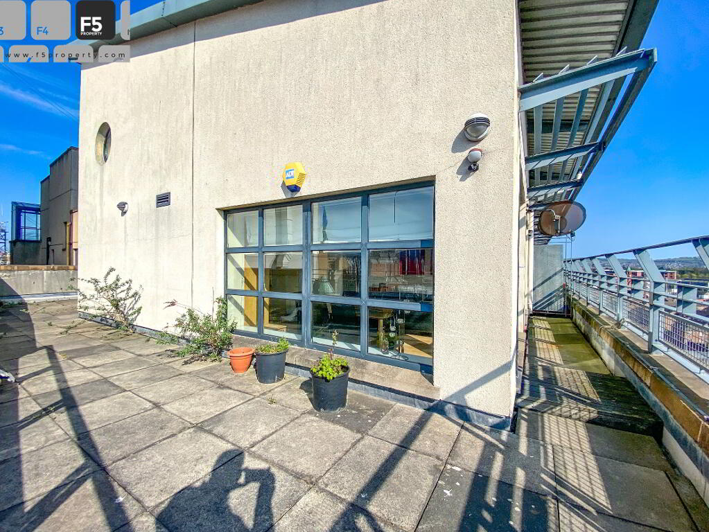 701 Park Ave-Terrace 2