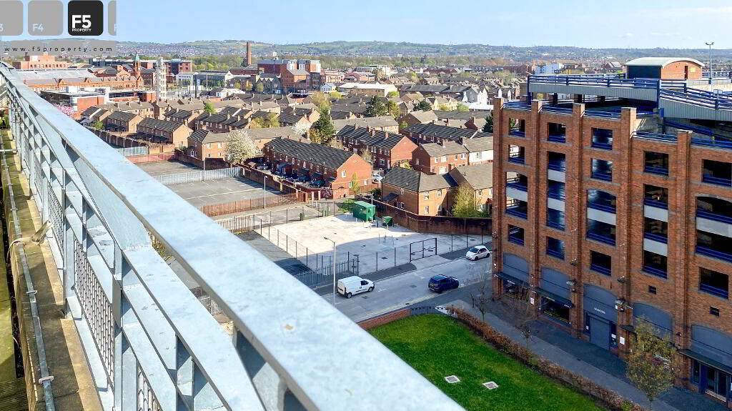 701 Park Ave-Terrace 3