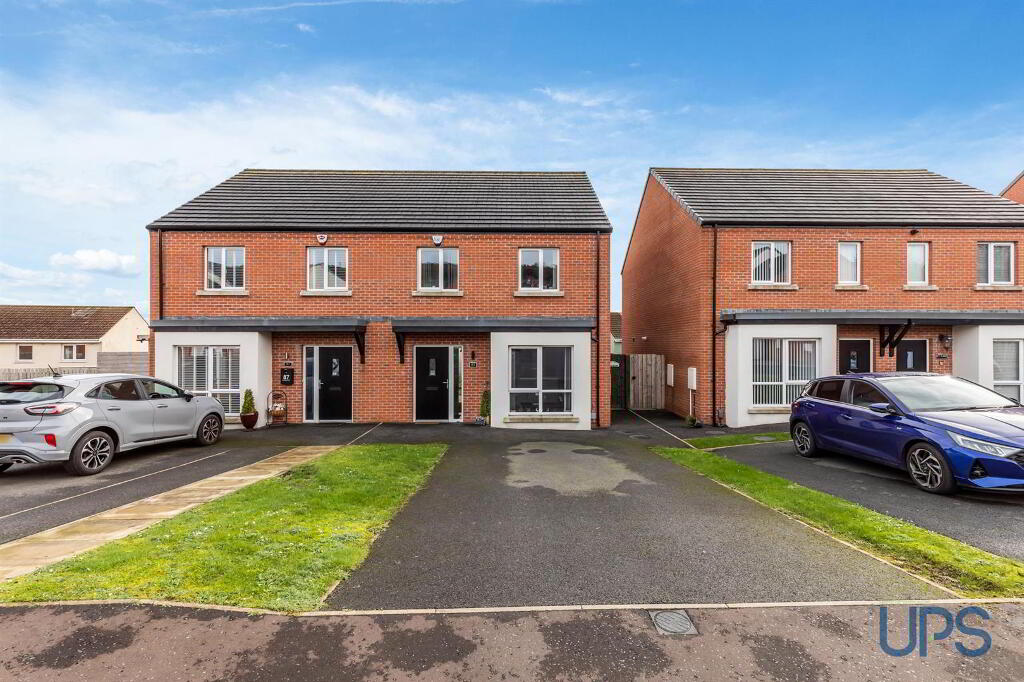 3 Bedroom Semi-Detached in BT14 8LP