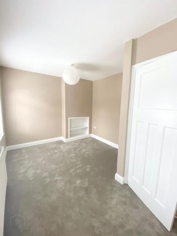 Photo 12 of 73 Victoria Avenue, Belfast