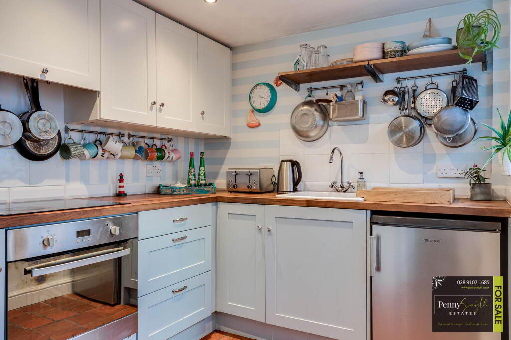 Photo 14 of 30 Beatrice Road, Bangor