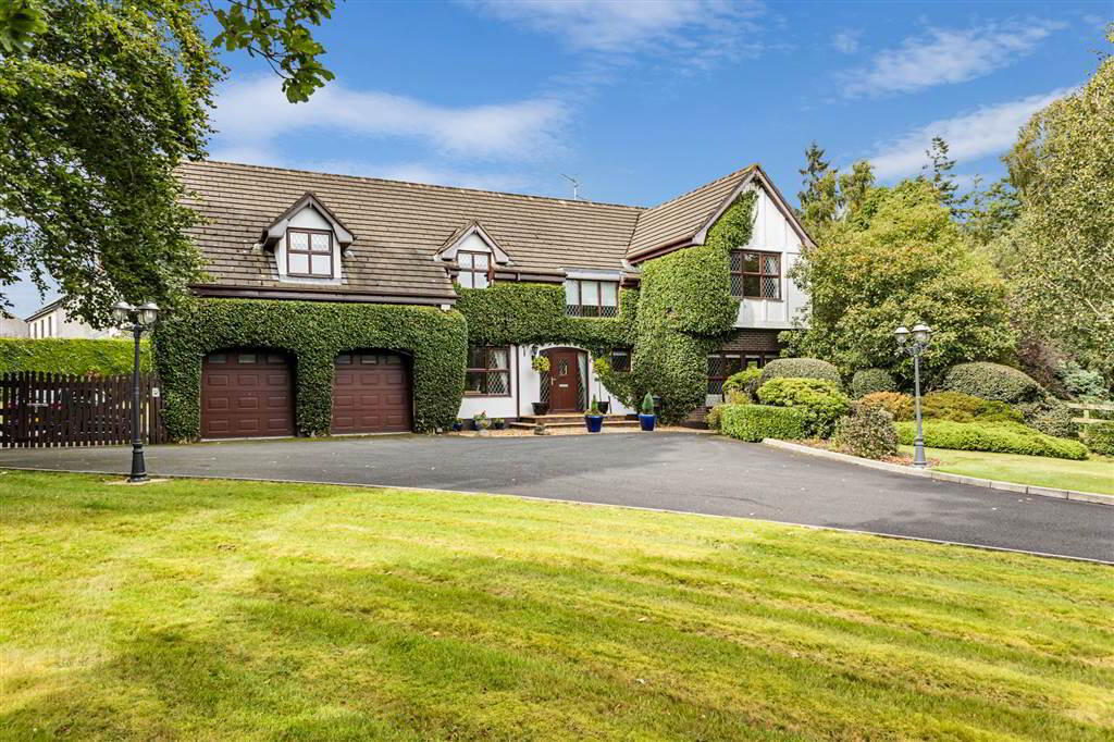 Tudor Lodge, 8a Harrys Road, Royal Hillsborough, BT26 6HJ