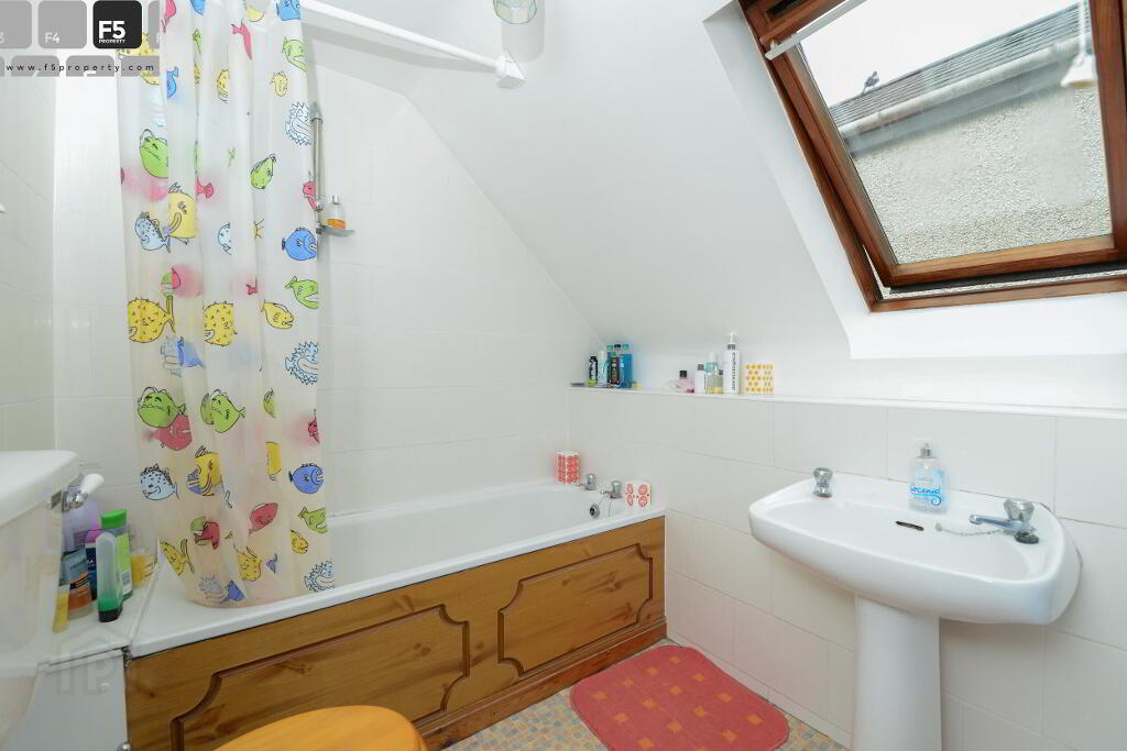 23 St Albans Gardens F5 Rent-2116