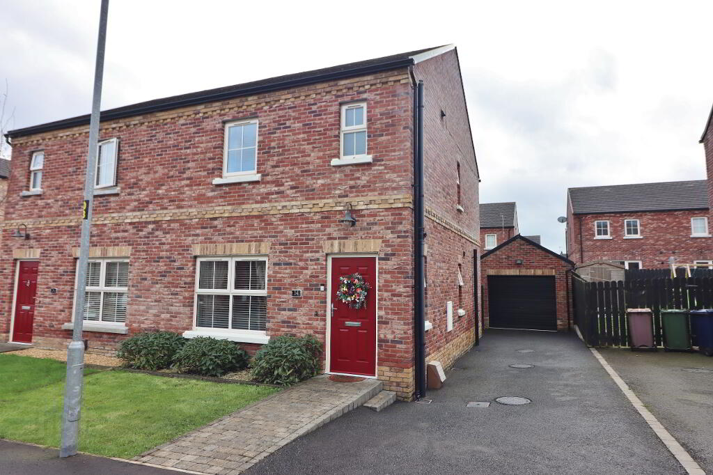 Photo 1 of 14 Moyraverty Gardens, Craigavon