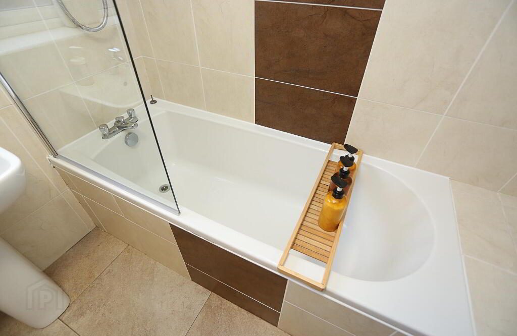 Photo 17 of 10 Portallo Street, Belfast