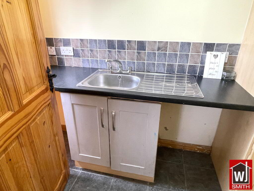 Photo 13 of 7 Milldam View, Castlederg