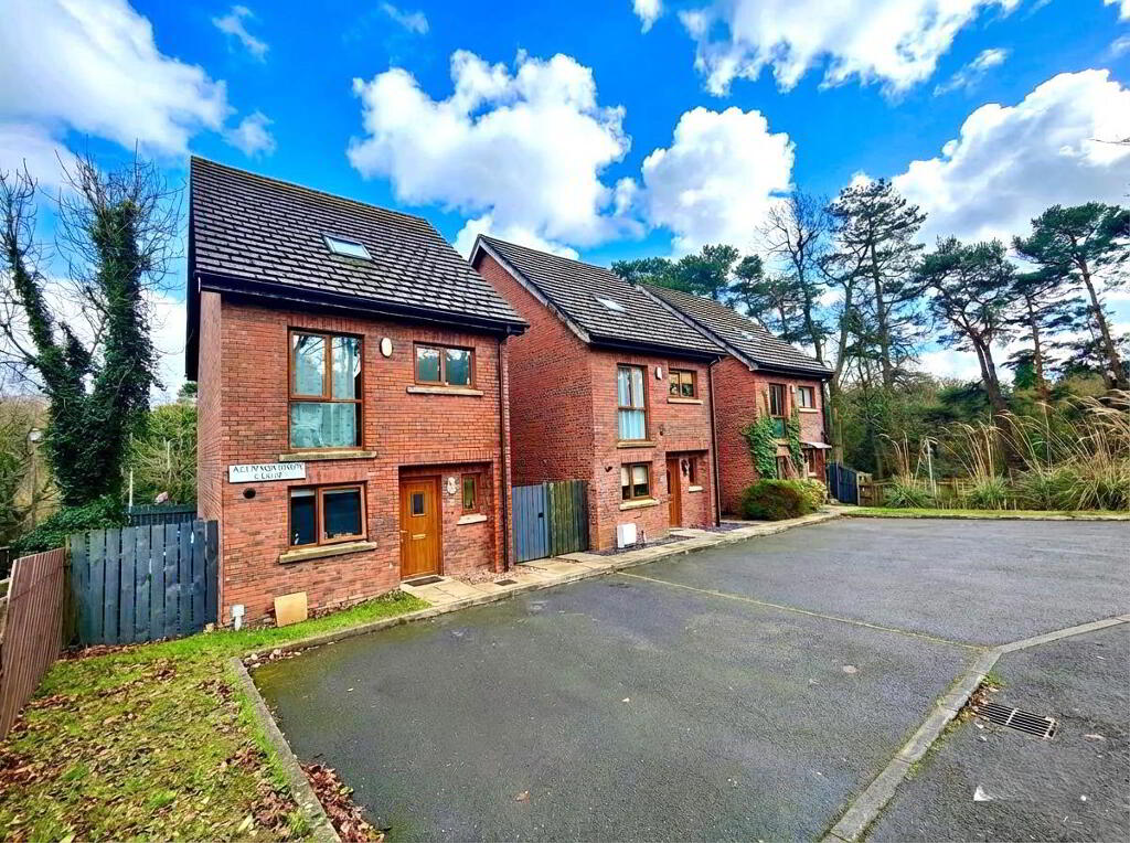 1 Altnagarron Close, Belfast, BT13 3TW