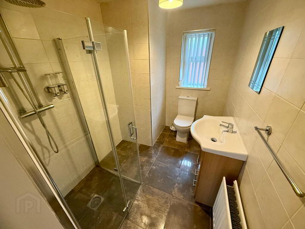 Photo 7 of Top Of The Hill, Waterside, L'Derry