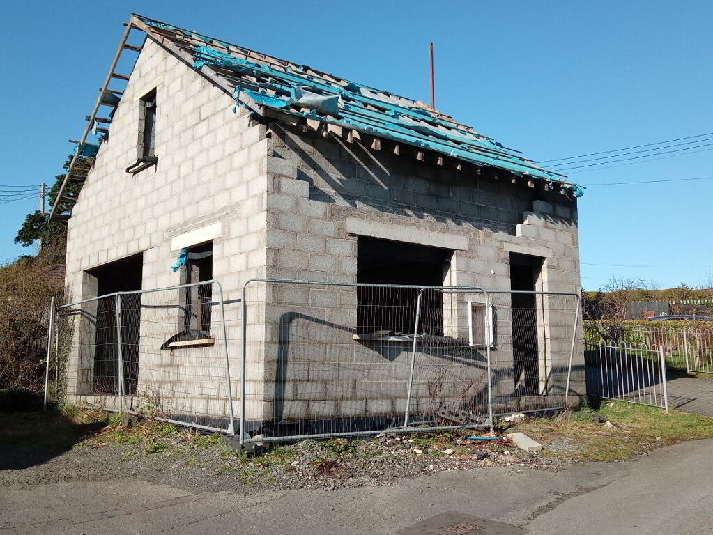 Photograph 1, Derrybeg Villas  Fifth Aven...