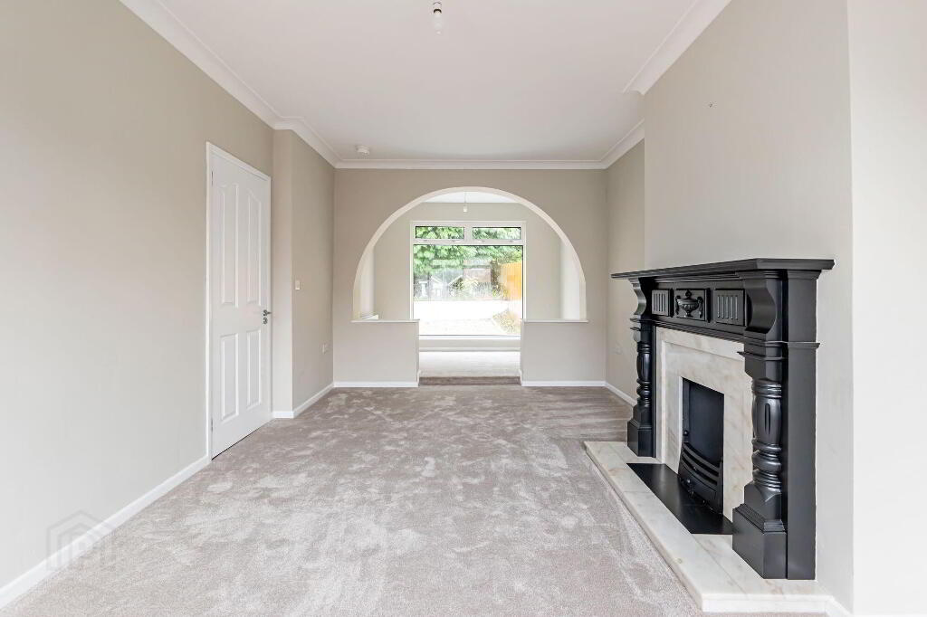 Photo 4 of 27 Orangefield Park, Belfast