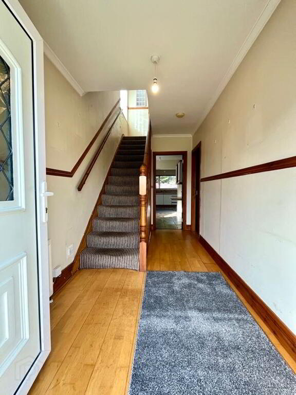 Photo 2 of 33 Lisnarea Avenue, Cityside, Derry/Londonderry
