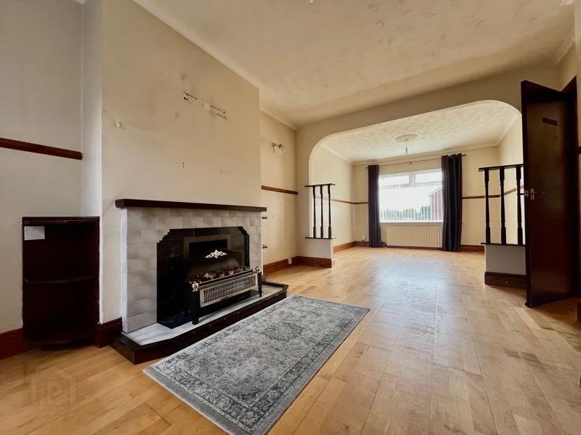 Photo 5 of 33 Lisnarea Avenue, Cityside, Derry/Londonderry