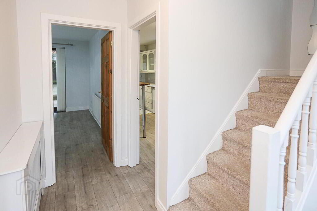 Photo 7 of 54 Rosebery Gardens, Belfast