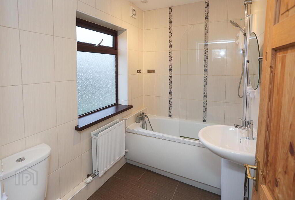 Photo 12 of 54 Rosebery Gardens, Belfast