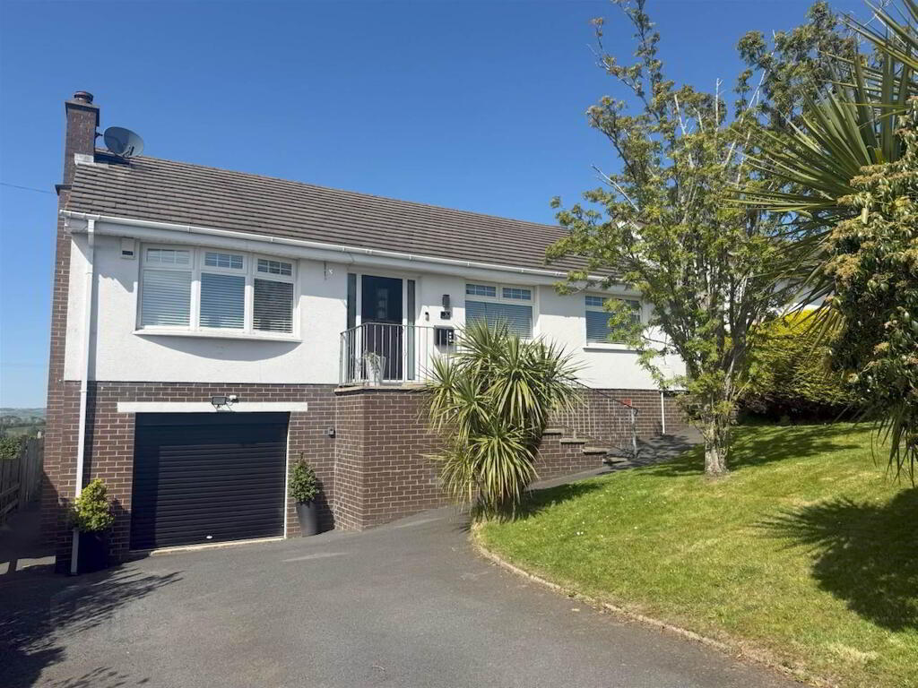 30 Glenariff Drive, Comber, BT23 5HA