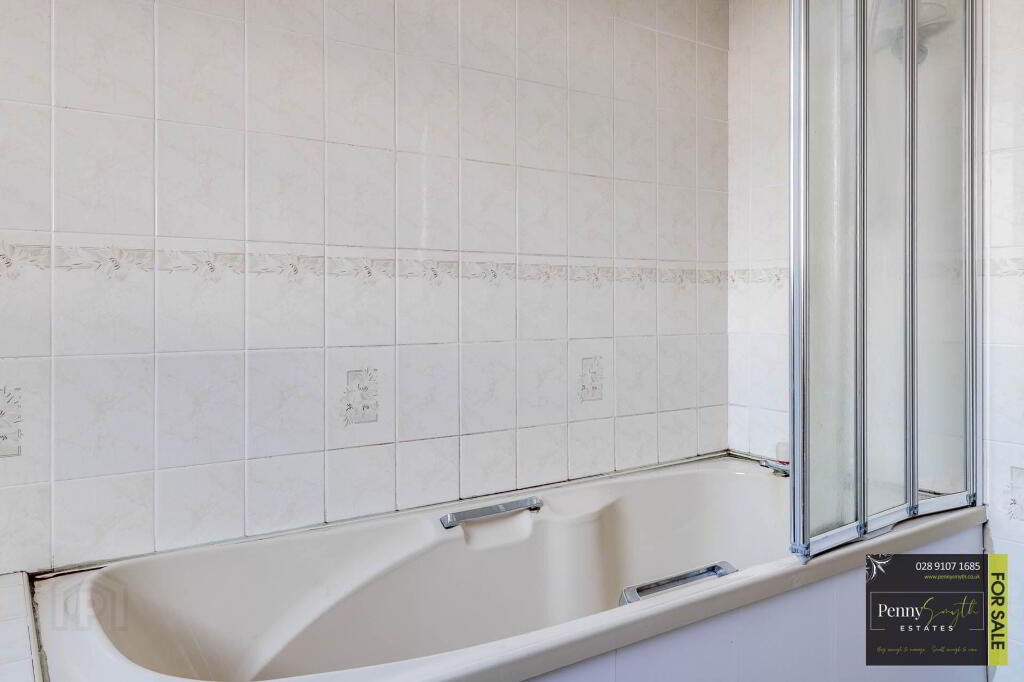 Photo 27 of 8a Andrews Shorefield, Bangor