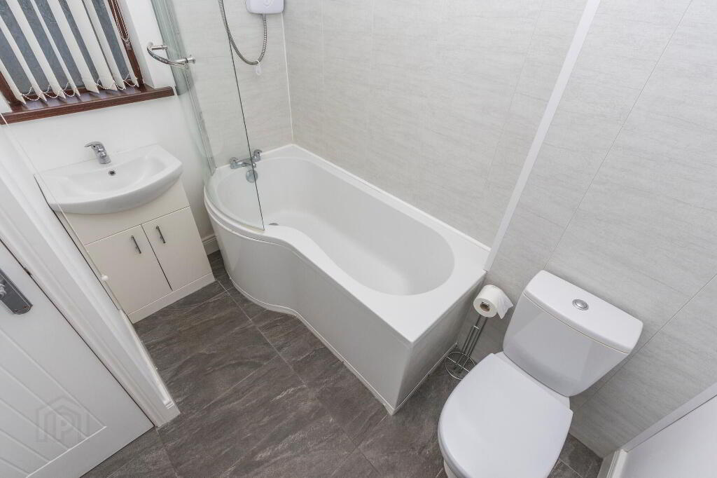 Photo 19 of 234 Ballygowan Road, Belfast