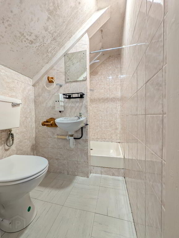 Photo 22 of 23 Greenhill Park, Newcastle