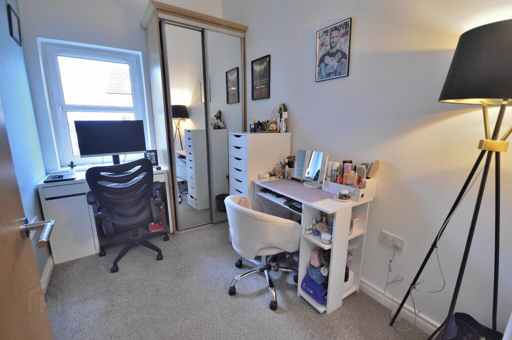 Photo 11 of 42 Linen Crescent, Bangor