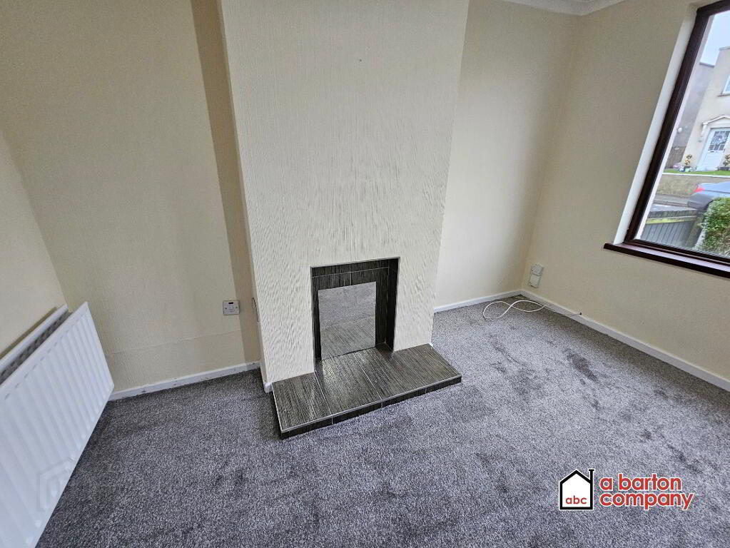 Photo 3 of 15 Fernagh Drive, Whiteabbey, Newtownabbey
