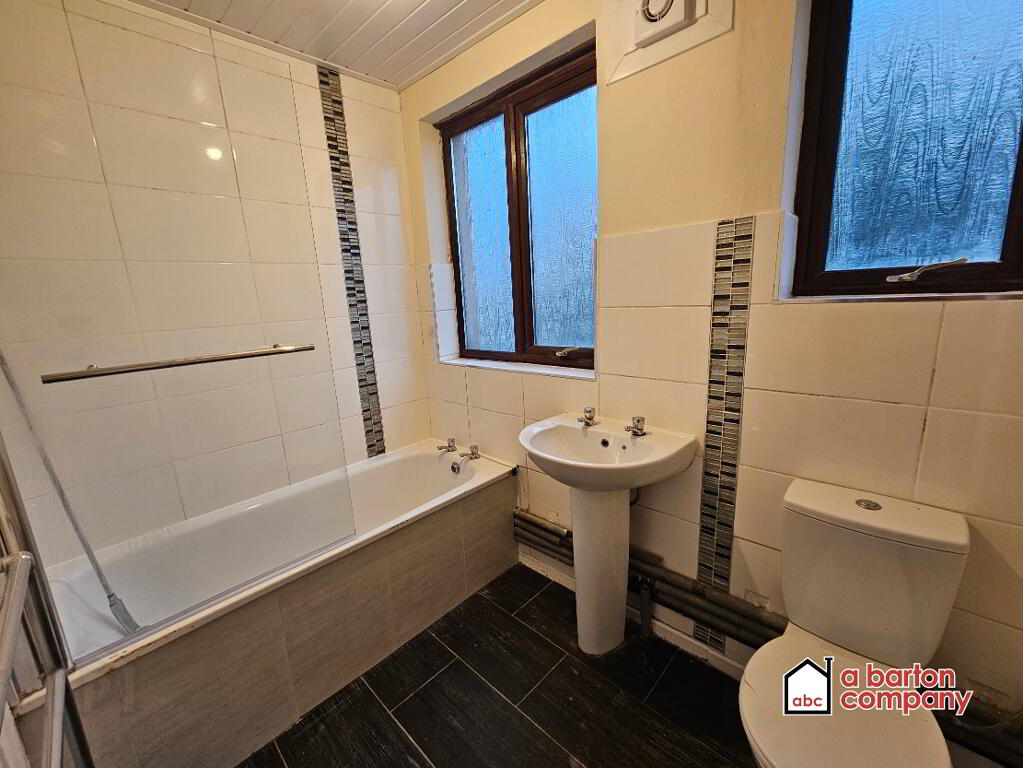 Photo 13 of 15 Fernagh Drive, Whiteabbey, Newtownabbey