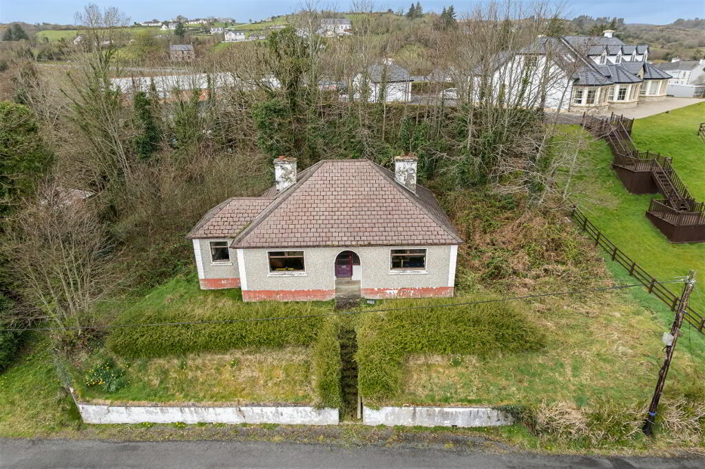 Inver Road, Inver