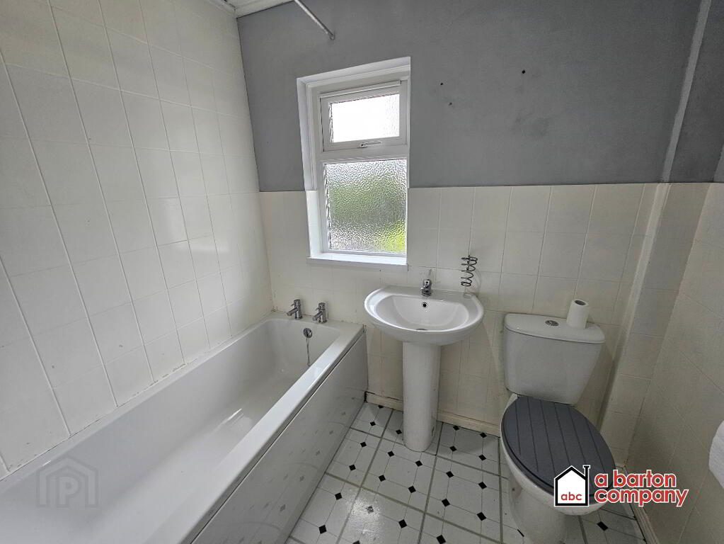 Photo 5 of 69 Church Crescent, Glengormley, Newtownabbey