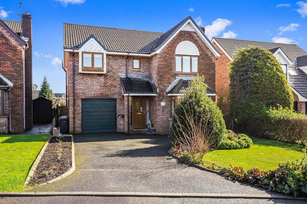 8 Kenilworth Avenue, Lisburn, BT28 3UG