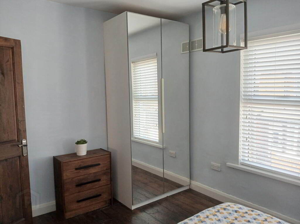 Photo 12 of 33 Kensington Avenue, Belfast