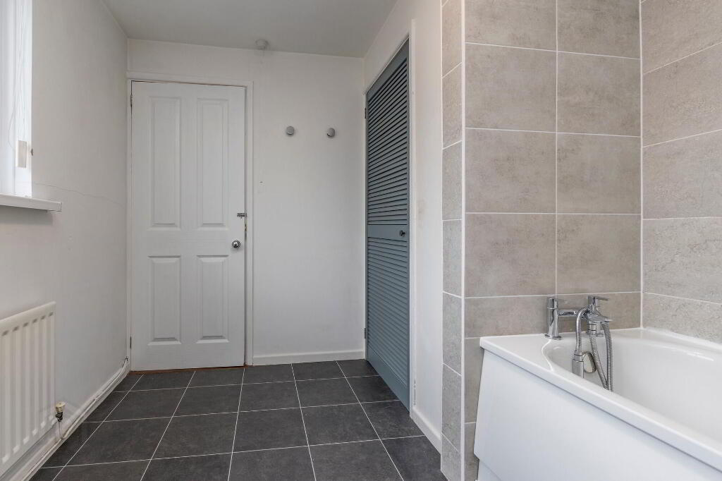 Photo 12 of 50 Kensington Avenue, Belfast