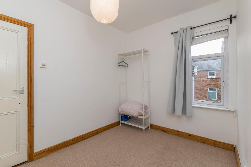 Photo 17 of 50 Kensington Avenue, Belfast