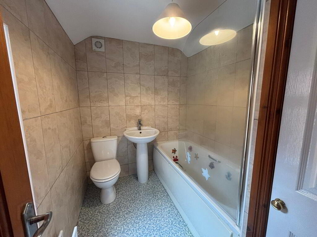 Photo 14 of 66 London Street, Belfast