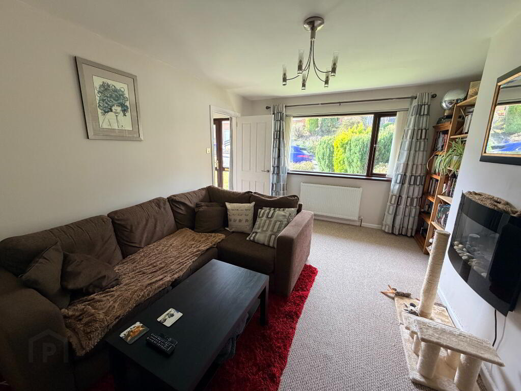 Photo 4 of 14 Vaddegan Drive, Glengormley