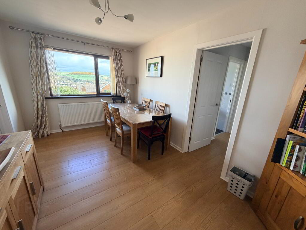 Photo 5 of 14 Vaddegan Drive, Glengormley