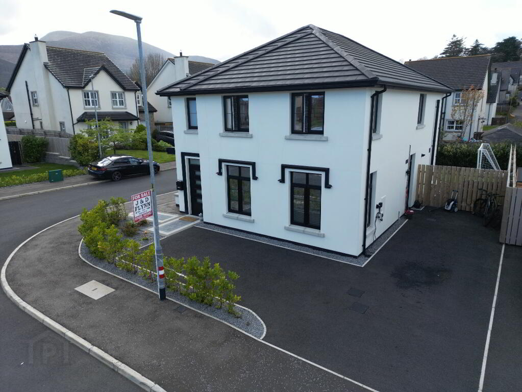 Photo 5 of 40 Tollymore Brae, Newcastle
