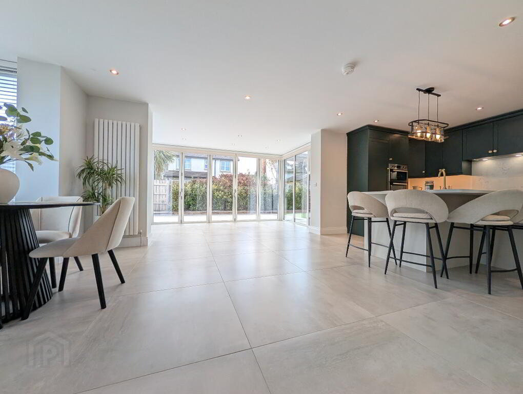 Photo 12 of 40 Tollymore Brae, Newcastle
