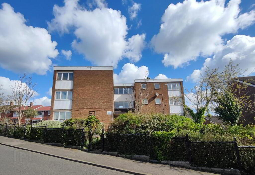 53c Sunningdale Gardens, Belfast, BT14 6SG
