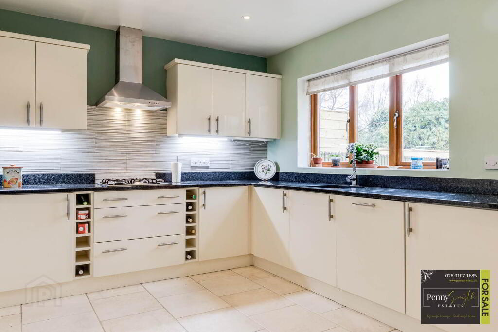 Photo 10 of 4 Worcester Lane, Bangor