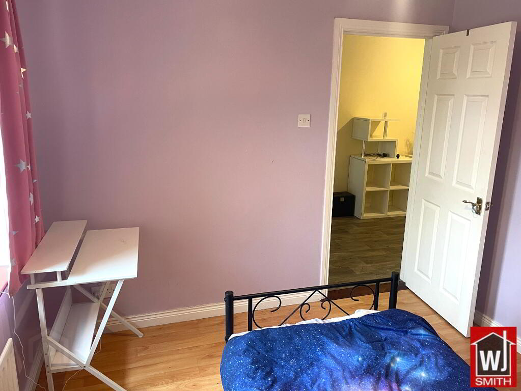 Photo 29 of 18 Grove Heights, Ederney