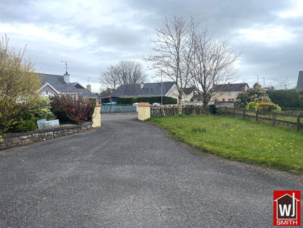 Photo 35 of 18 Grove Heights, Ederney