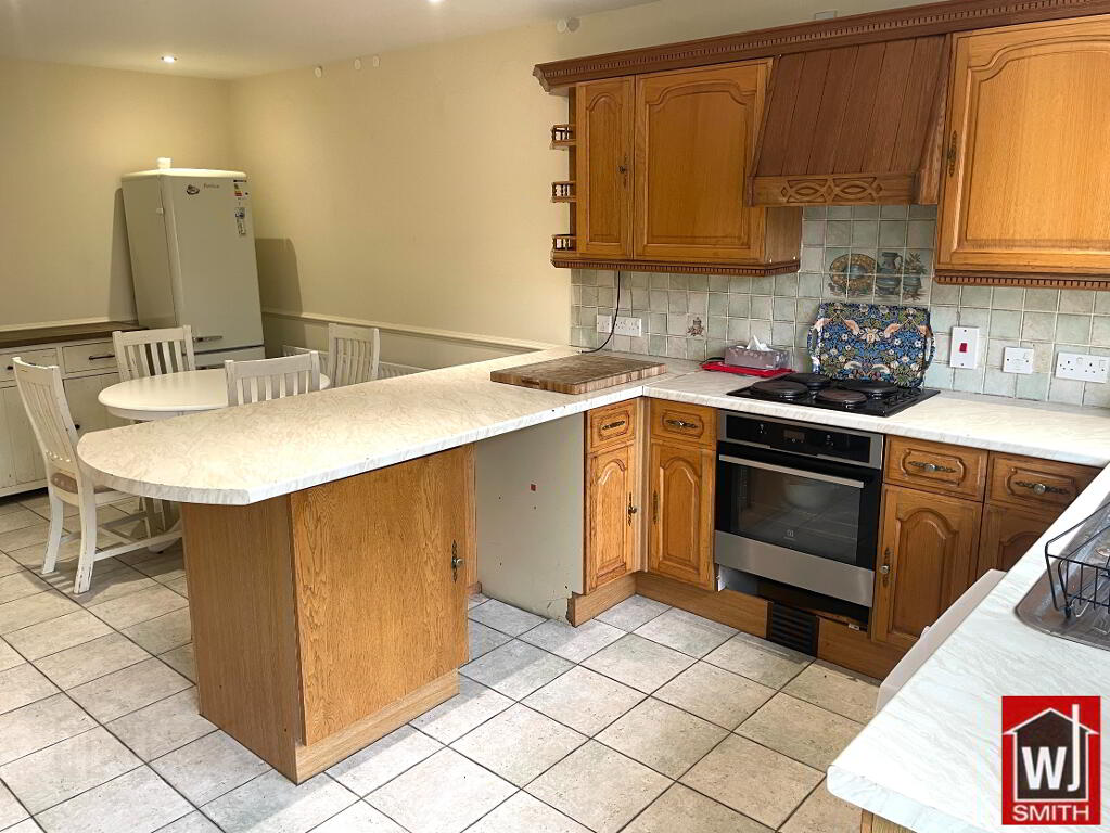 Photo 13 of 18 Grove Heights, Ederney