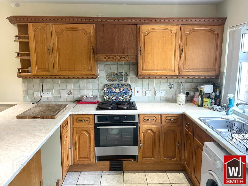 Photo 11 of 18 Grove Heights, Ederney