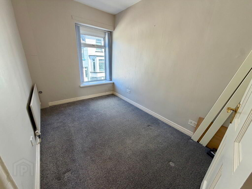 Photo 11 of 8 Robert Street, Waterside, L’derry