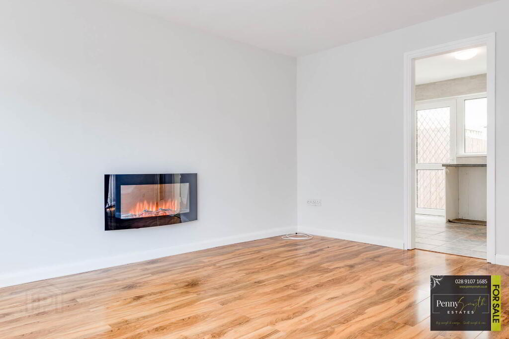 Photo 10 of 8 Meadowvale Close, Bangor