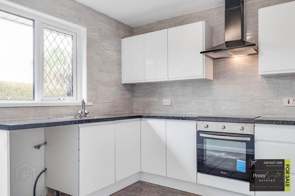 Photo 12 of 8 Meadowvale Close, Bangor