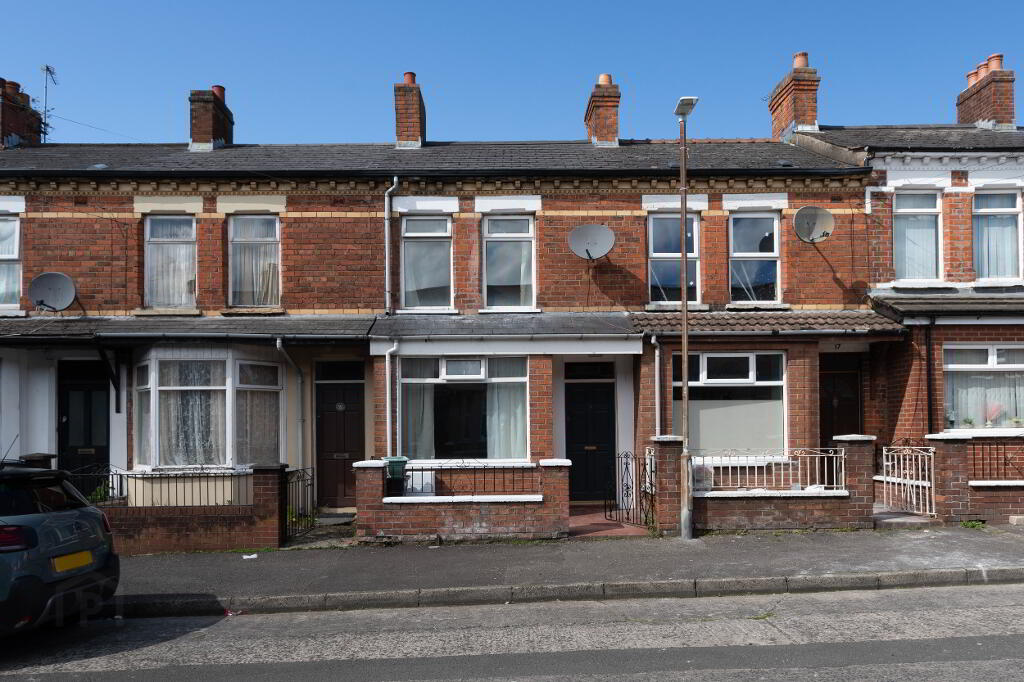 Photo 1 of 19 London Road, Ravenhill, Belfast
