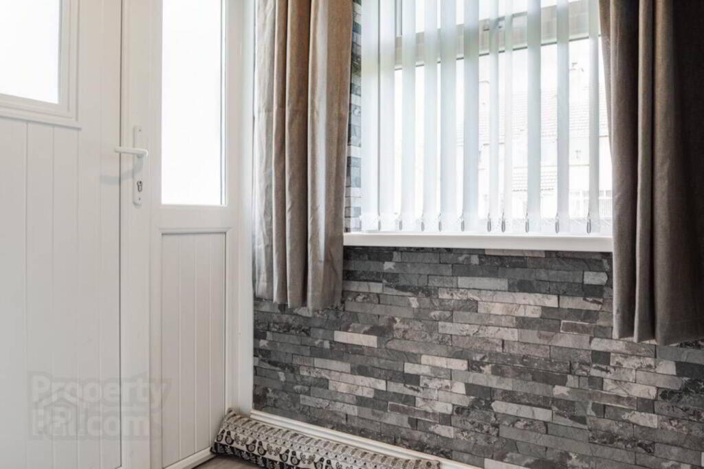 Photo 3 of 6 St Gallens Court, Bangor