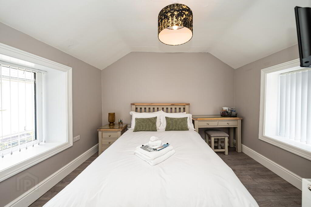 Photo 10 of Luxury En-Suite Rooms - Bills Included, 34 Clarendon Street,...Derry/Londonderry