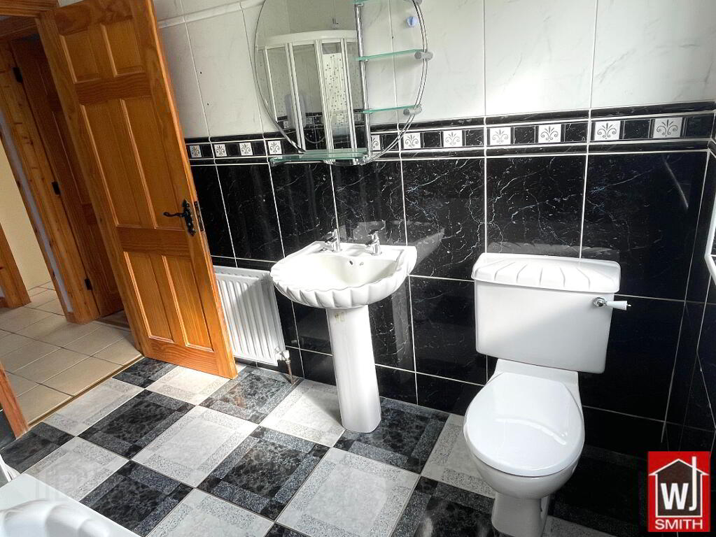 Photo 25 of 21 Ashleigh Court, Castlederg