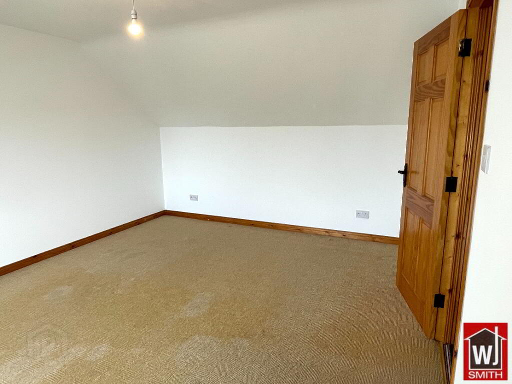 Photo 31 of 21 Ashleigh Court, Castlederg